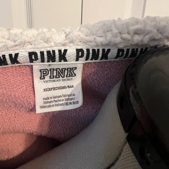 Victoria's Secret Pink Sherpa-Lined Hoodie - Picture 4 of 4